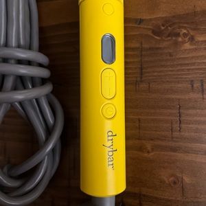 DRYBAR 3-DAY BENDER 1” curling iron, new.